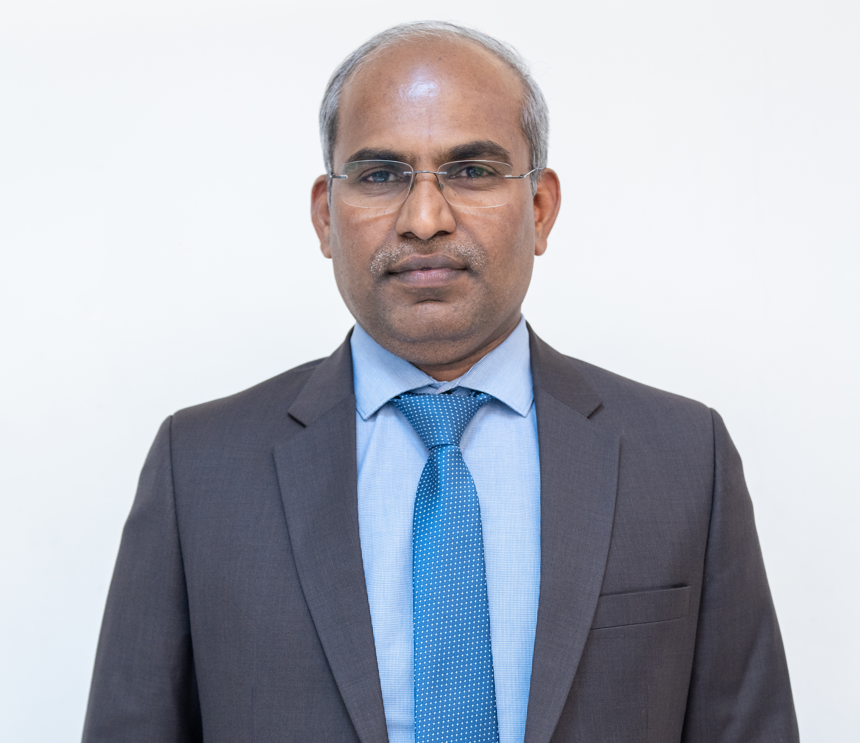 Dr. Muthukumar